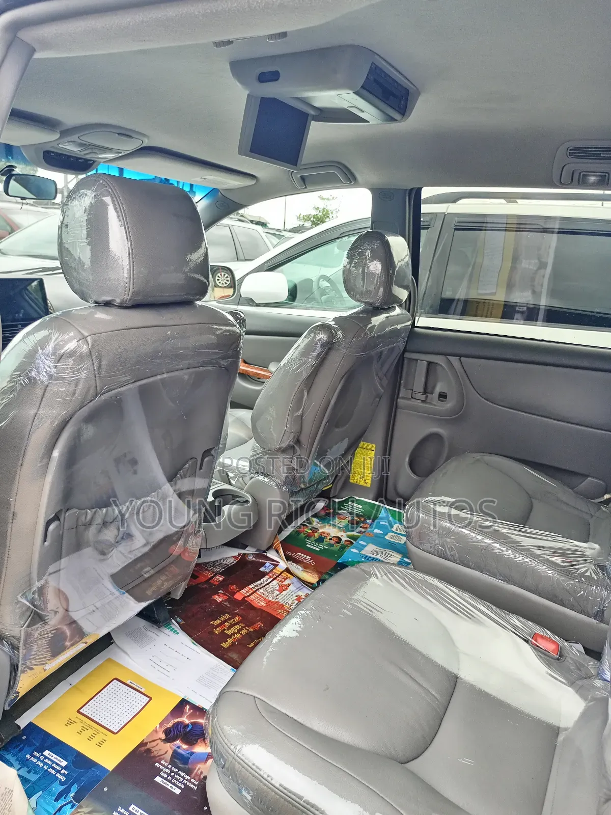 Toyota Sienna 2009 Silver