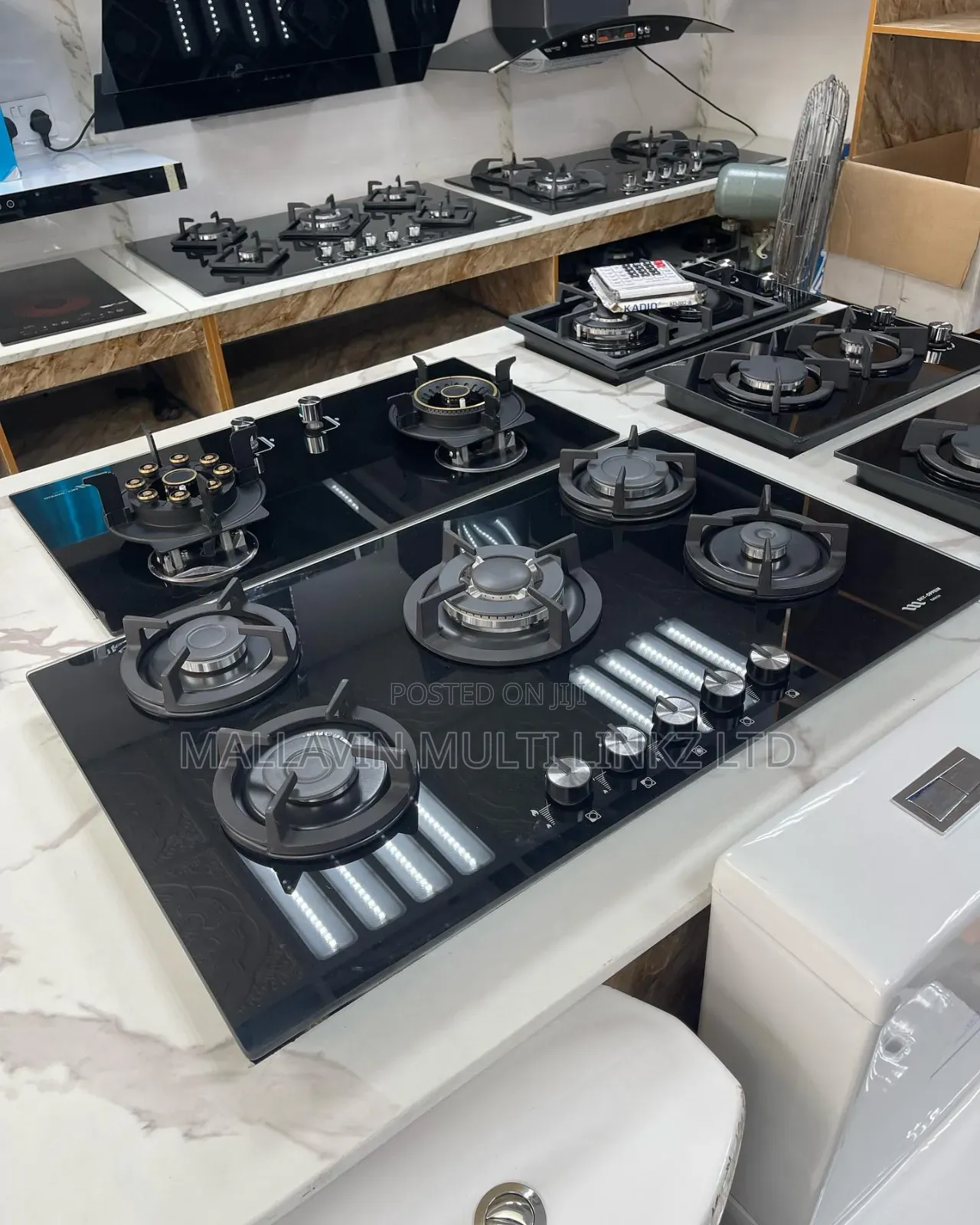 Table Top 5 Burner Cabinet Built in Gas Cooker, Auto Ignitn