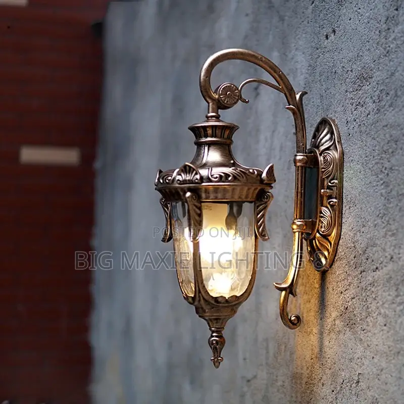 Europe Outdoor Wall Security Gate Lamp