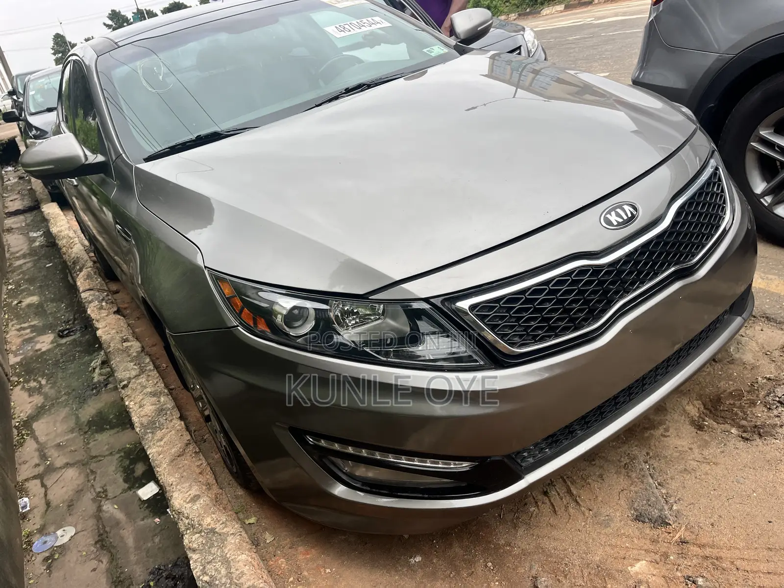 Kia Optima SXL Turbo Sedan (2.0 L 4cyl 6A) 2013 Beige
