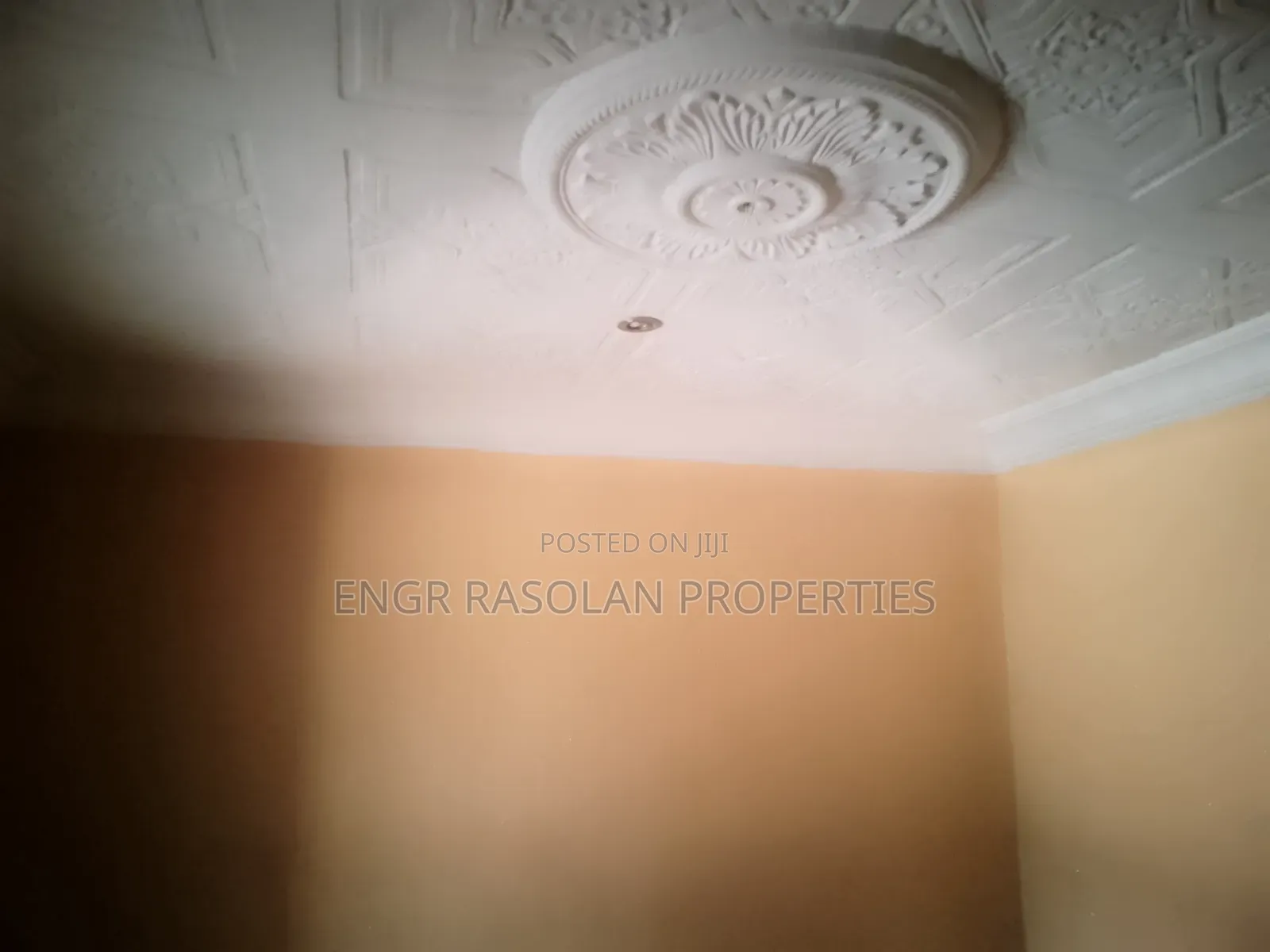 3bdrm Block of Flats in Ganmo, Ifelodun-Kwara for sale
