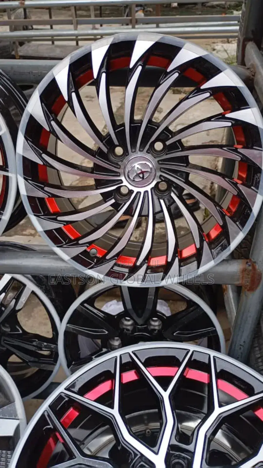 15 Iniches 4 Bolt Small