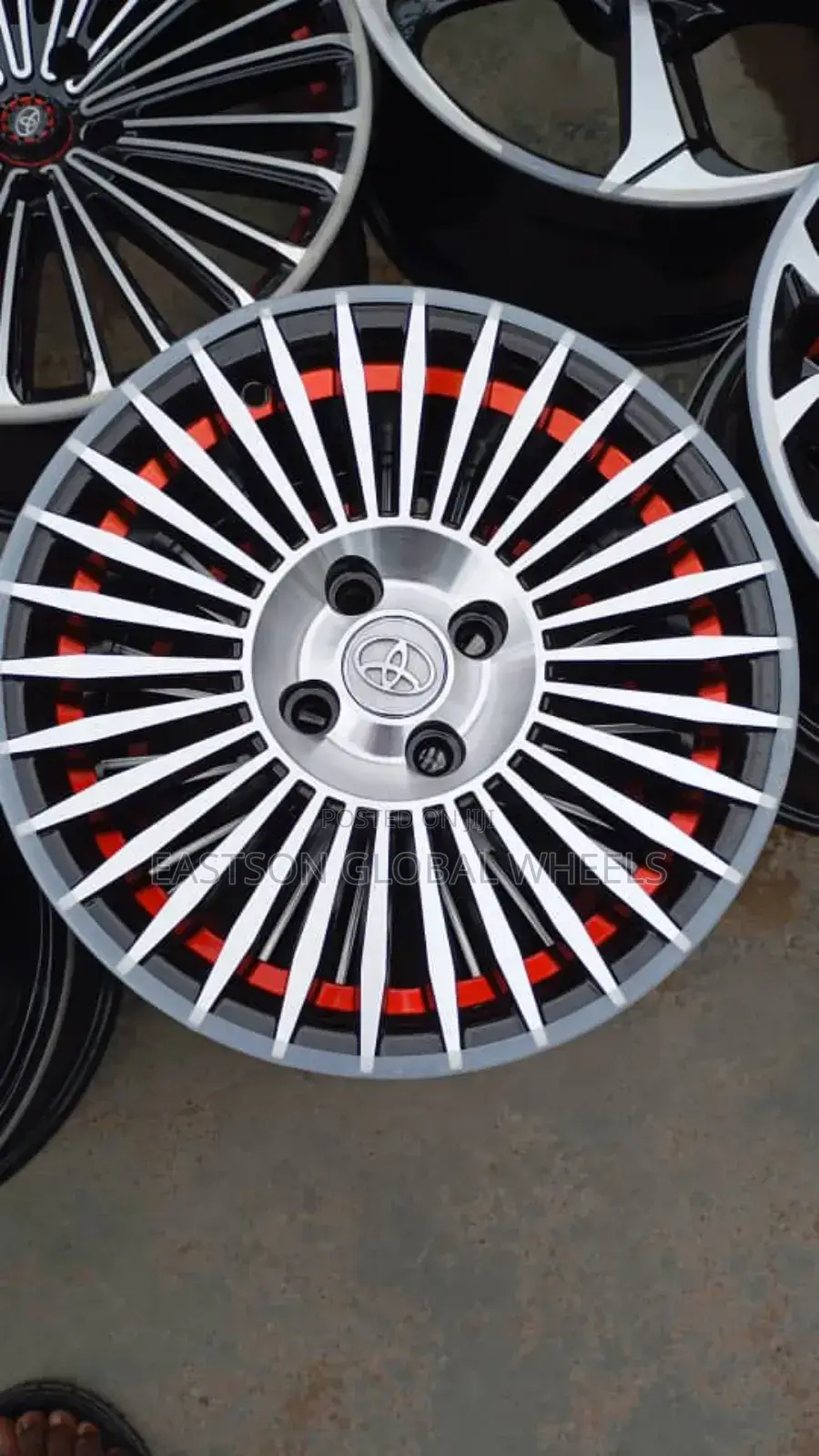 15 Iniches 4 Bolt Small