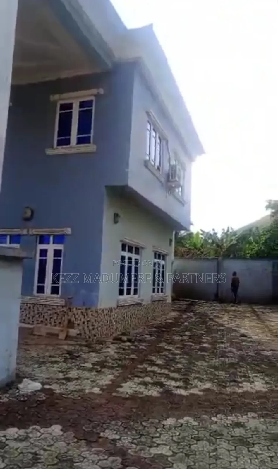 5bdrm Duplex in Umobia Estate , for sale