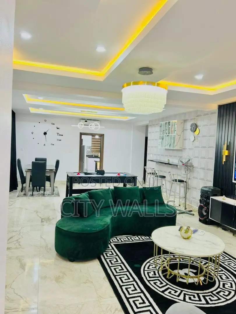 3bdrm Townhouse / Terrace in Osapa london for rent