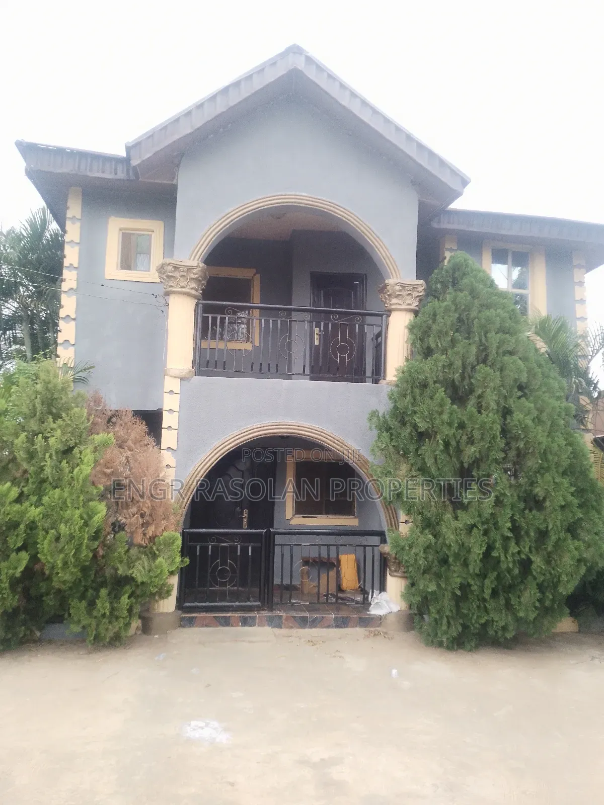 Furnished 3bdrm Duplex in Ogbondoroko, Asa for sale