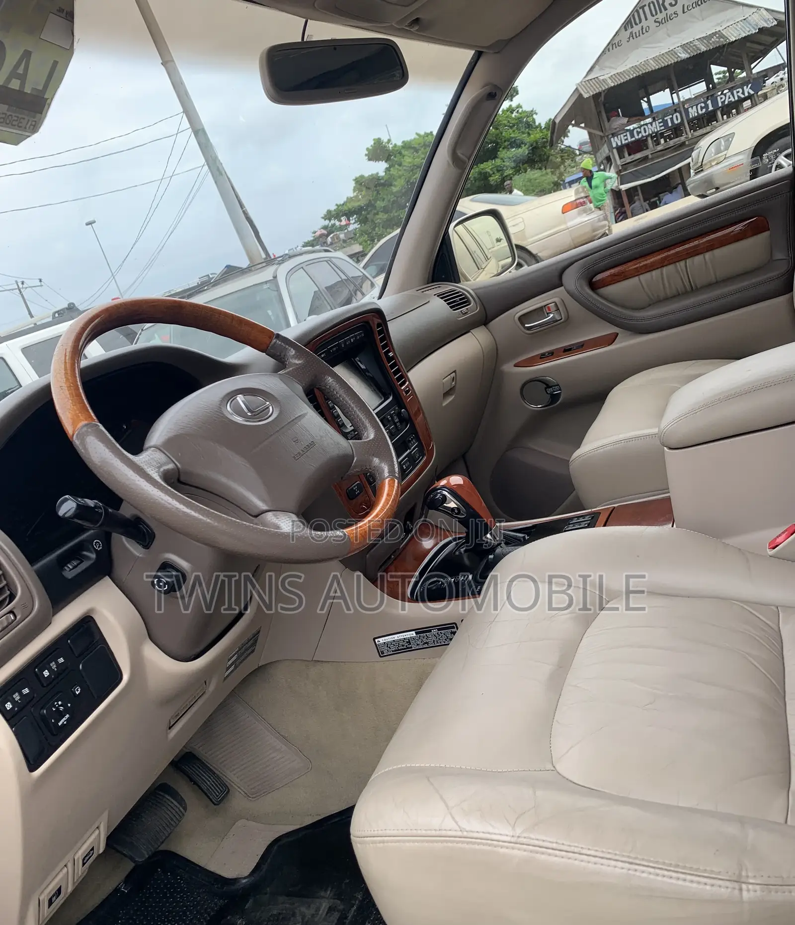 Lexus LX 470 Sport Utility 2007 Gold