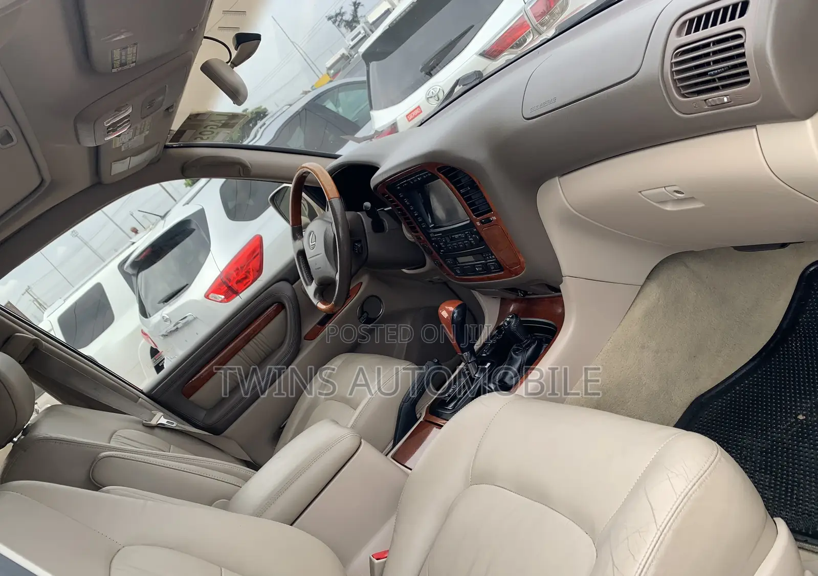Lexus LX 470 Sport Utility 2007 Gold