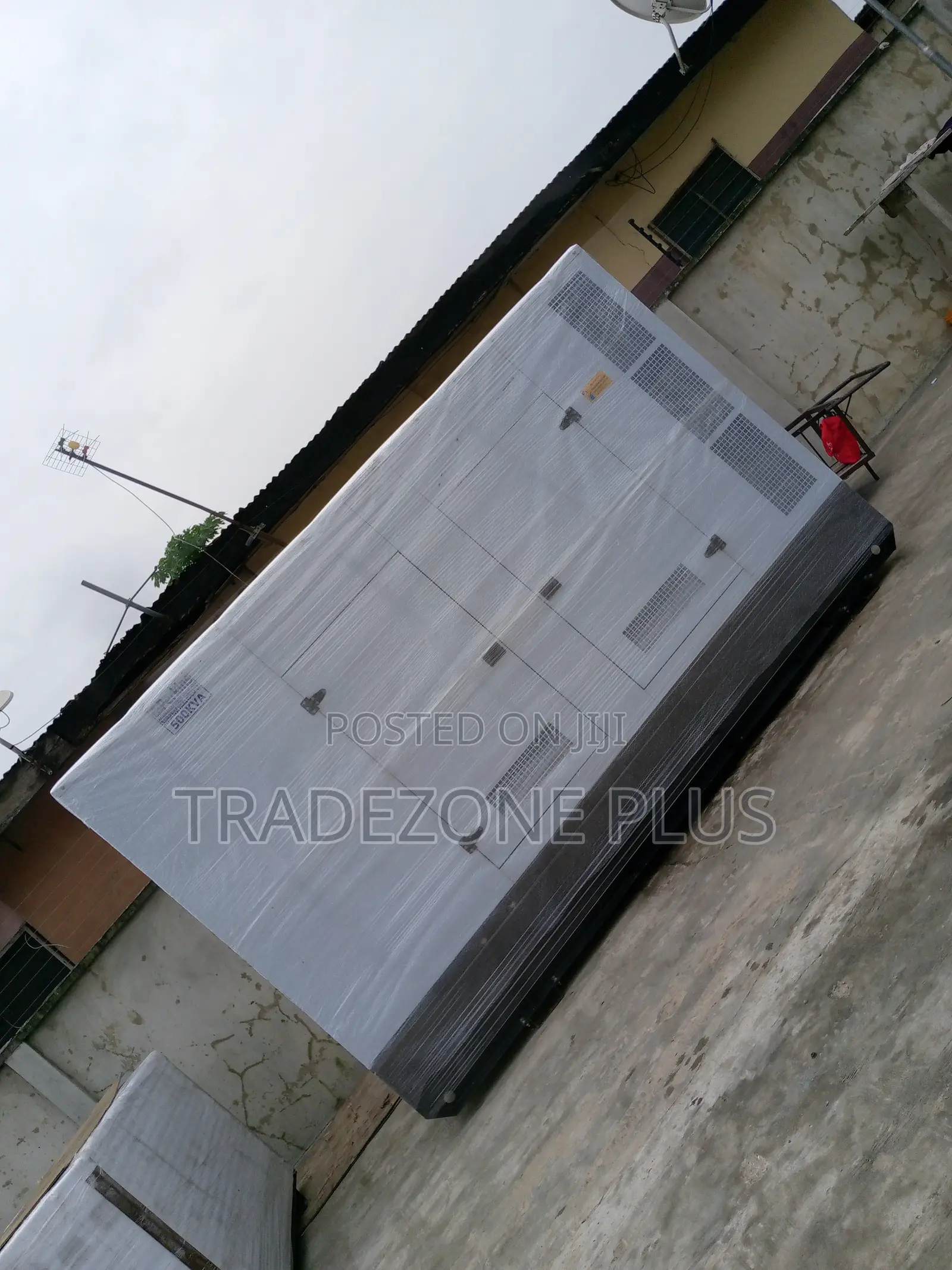 Durable Perkins Soundproof Generator 500kva
