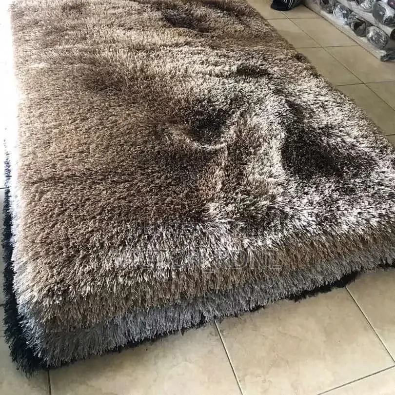 Vip Hairy Center Rug