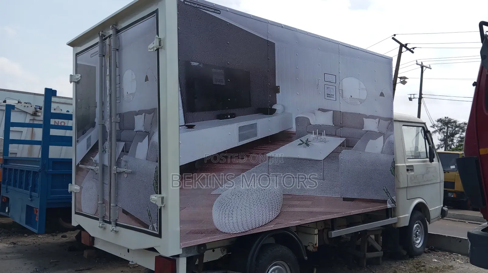 Volkswagen LT 2000 White