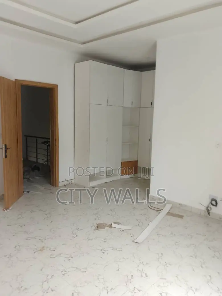 4bdrm Townhouse / Terrace in VGC / Ajah for rent