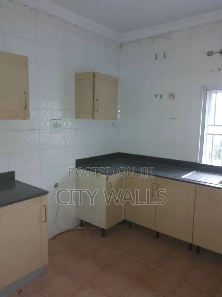 4bdrm Townhouse / Terrace in VGC / Ajah for rent