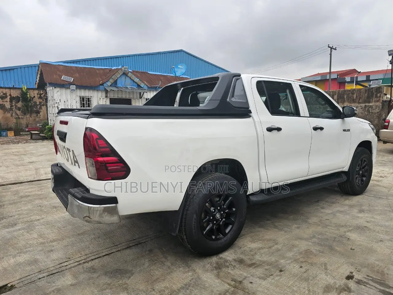 Toyota Hilux SR5 4x4 2017 White