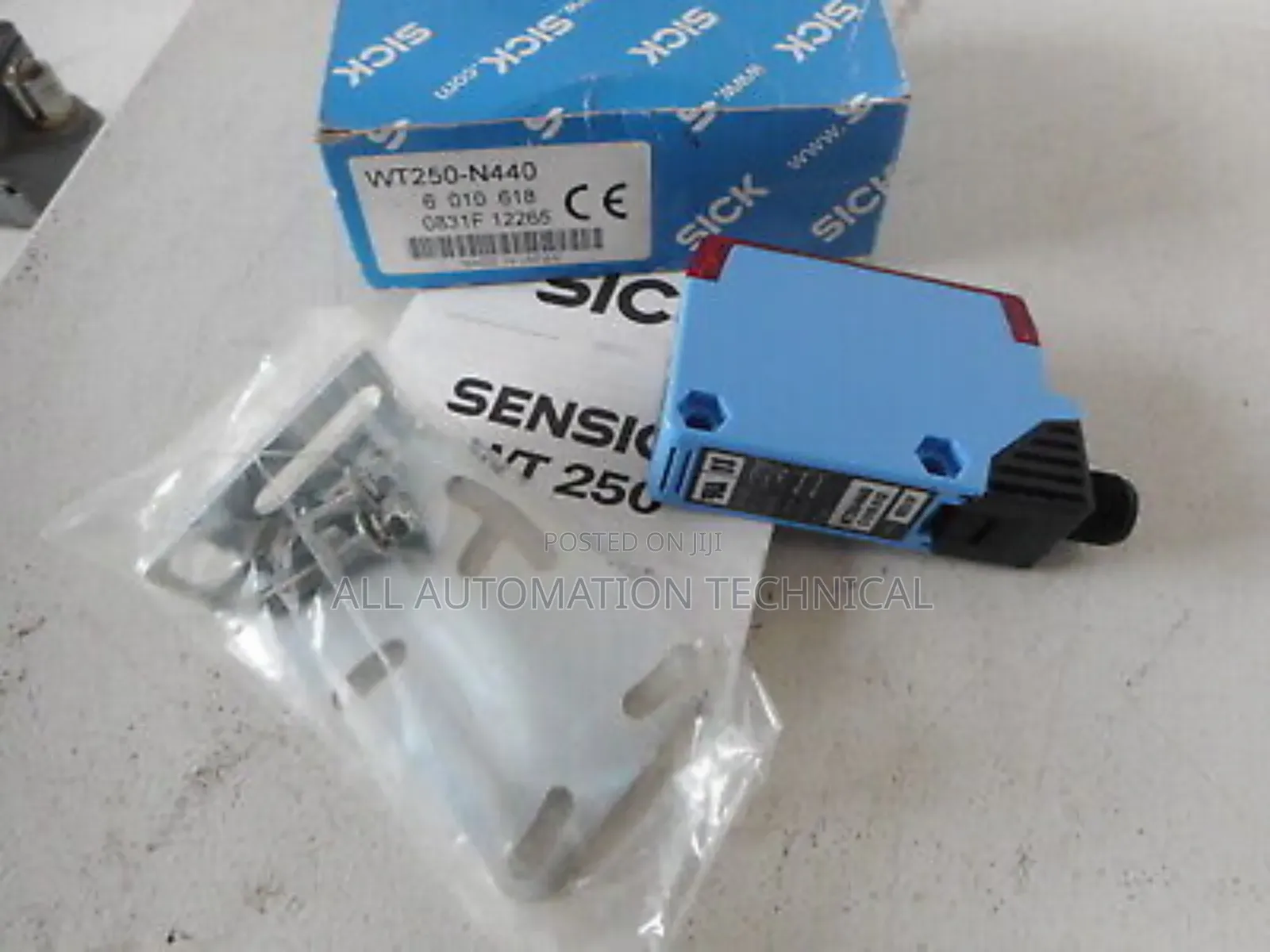 Sick - Wt250-N440 Photoelectric Proximity Sensor | 6010618