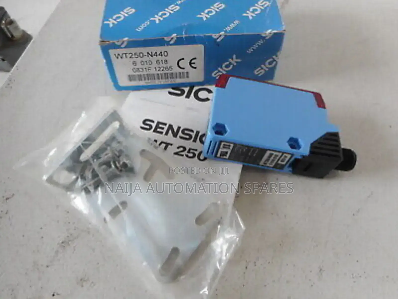 Sick - Wt250-N440 Photoelectric Proximity Sensor | 6010618