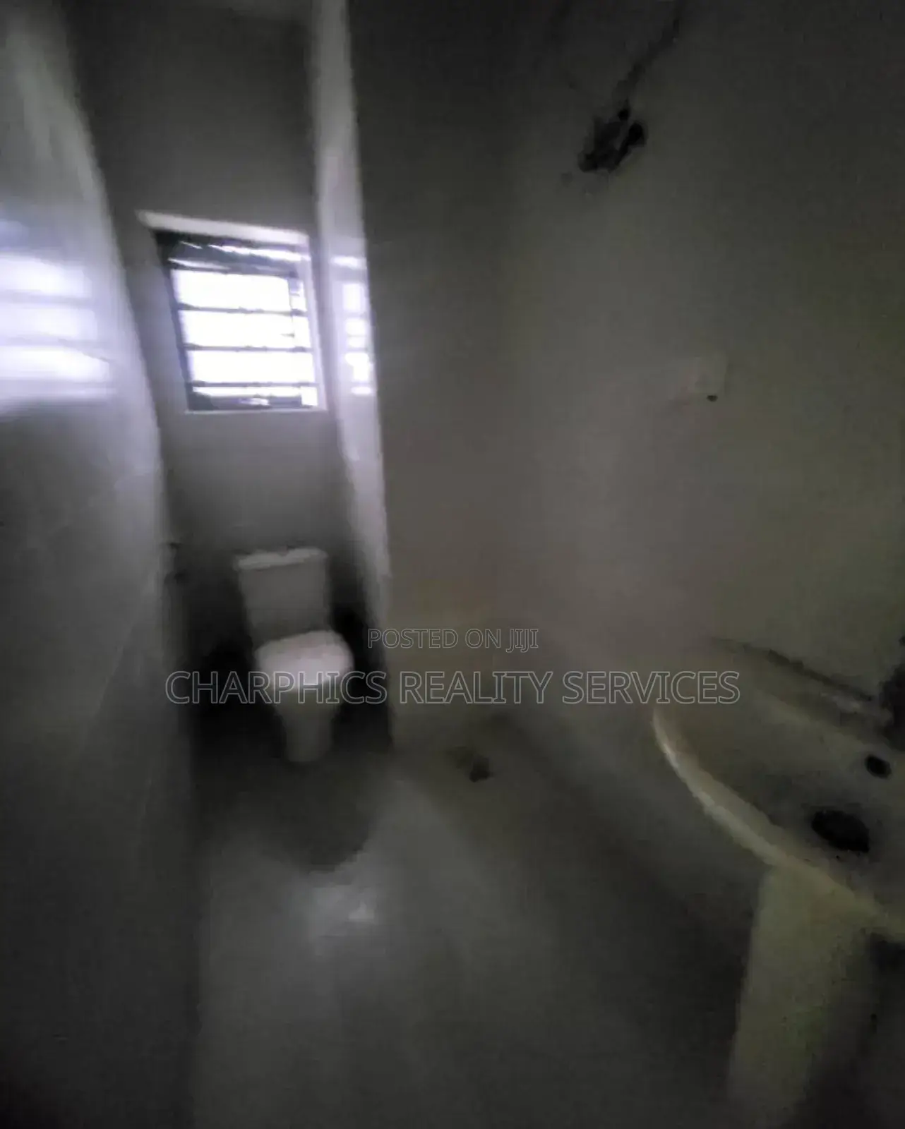 3bdrm Apartment in Lekki for sale
