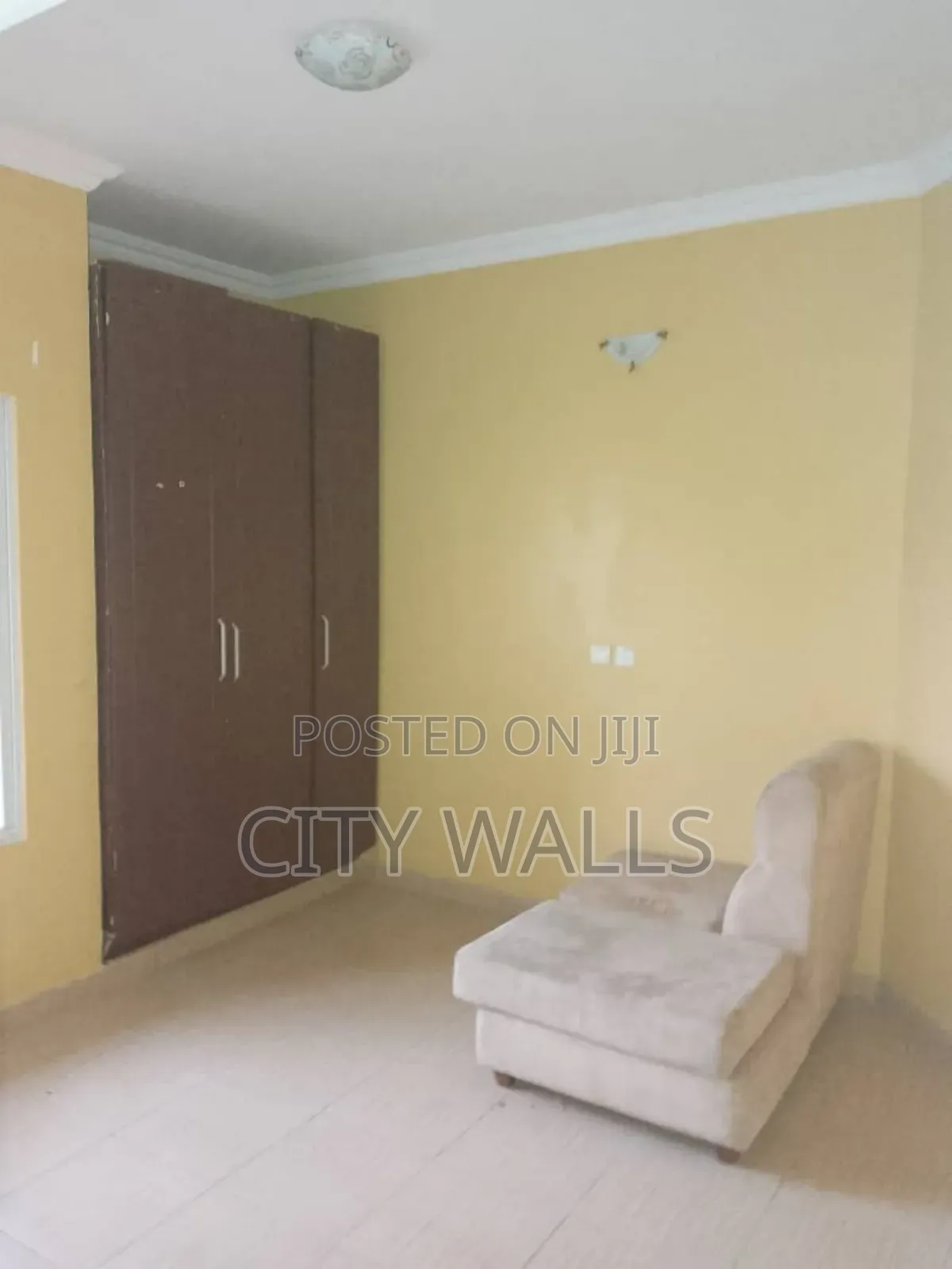 3bdrm Block of Flats in Osapa london for rent