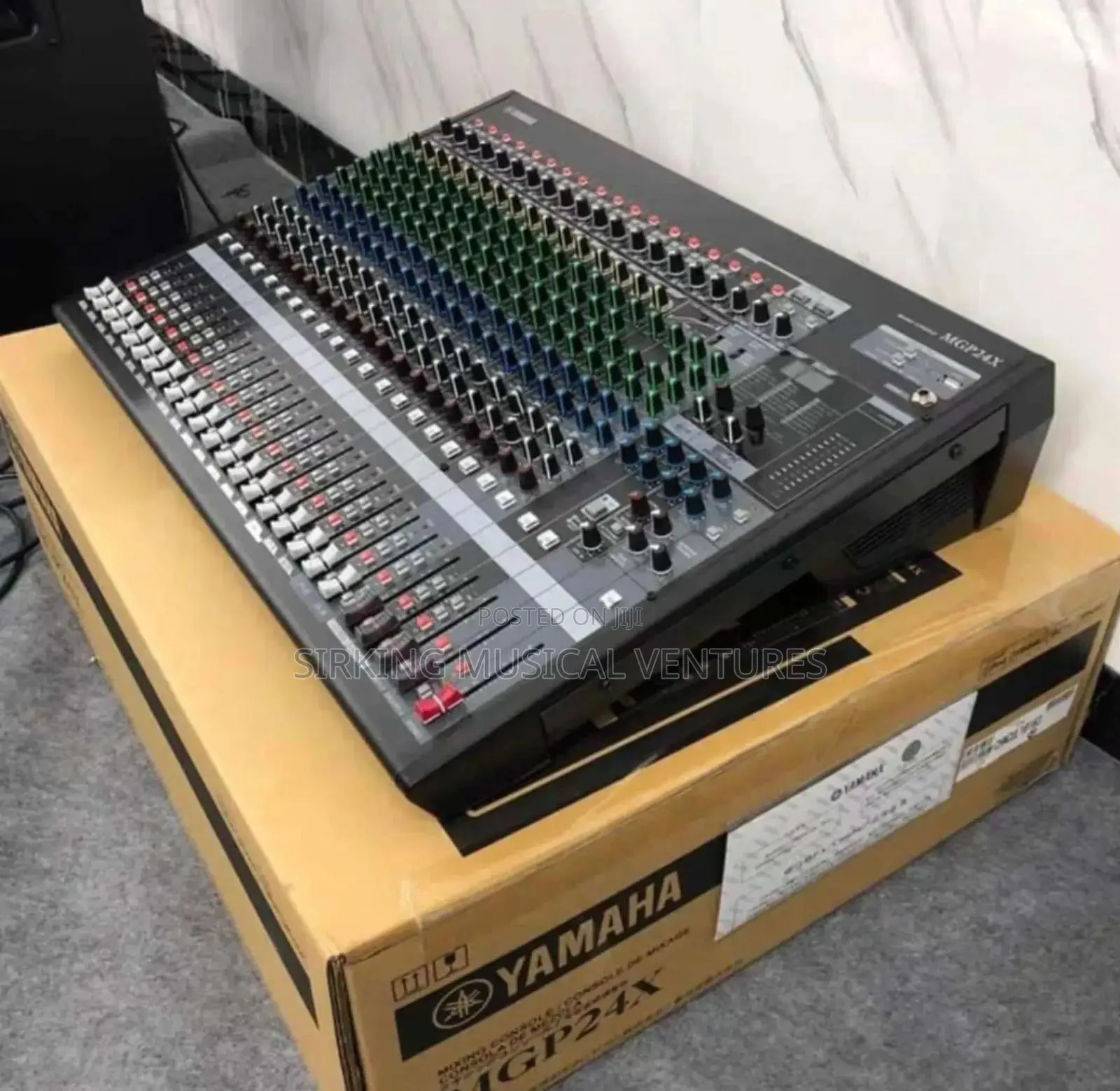 Yamaha Mgp24x Premium Mixing Console 24-Channel With DSP Eft