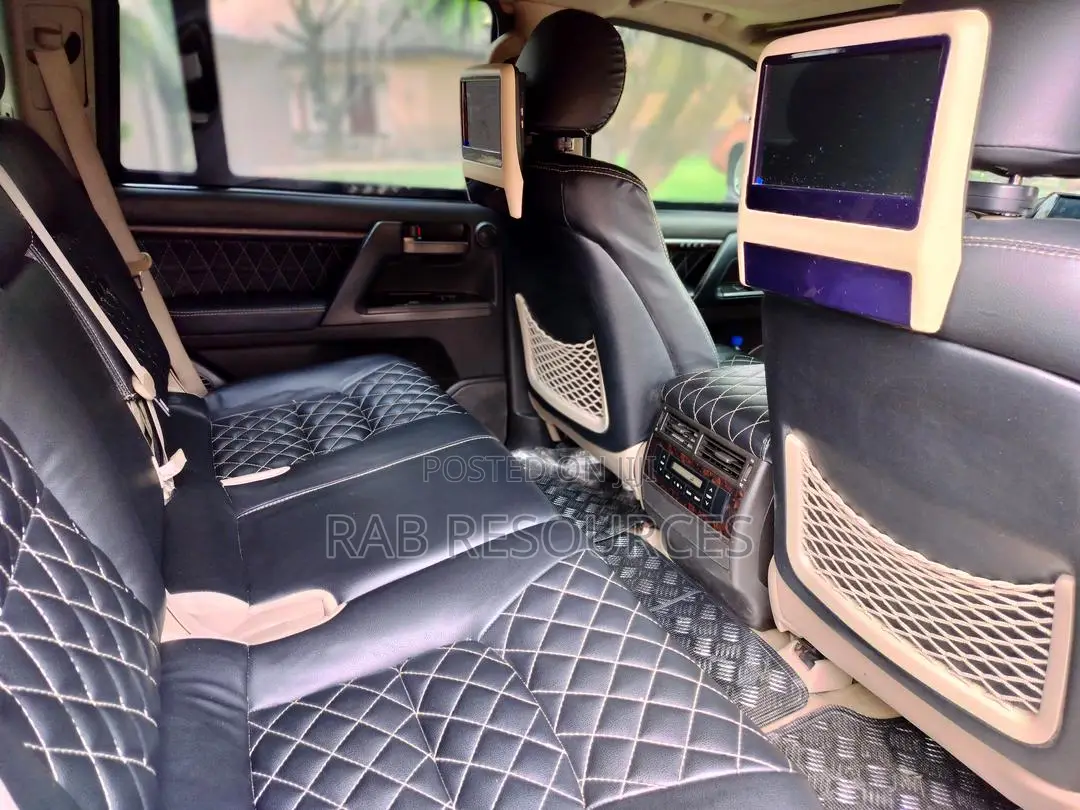 Toyota Landcruiser With Bulletproof