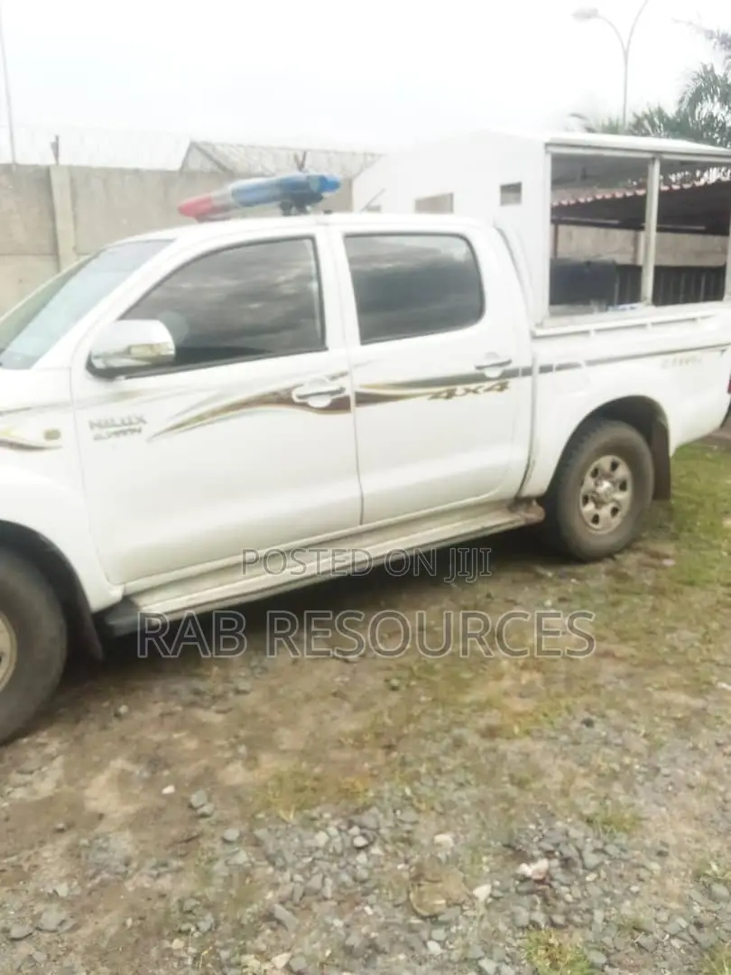 Hilux for Hire Rent