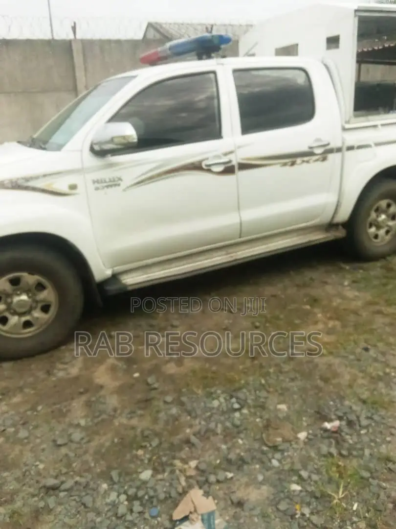 Hilux for Hire Rent