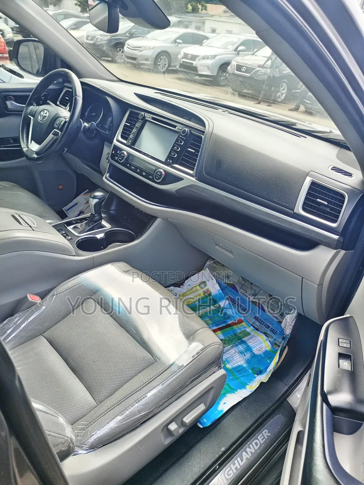 Toyota Highlander 2018 Brown