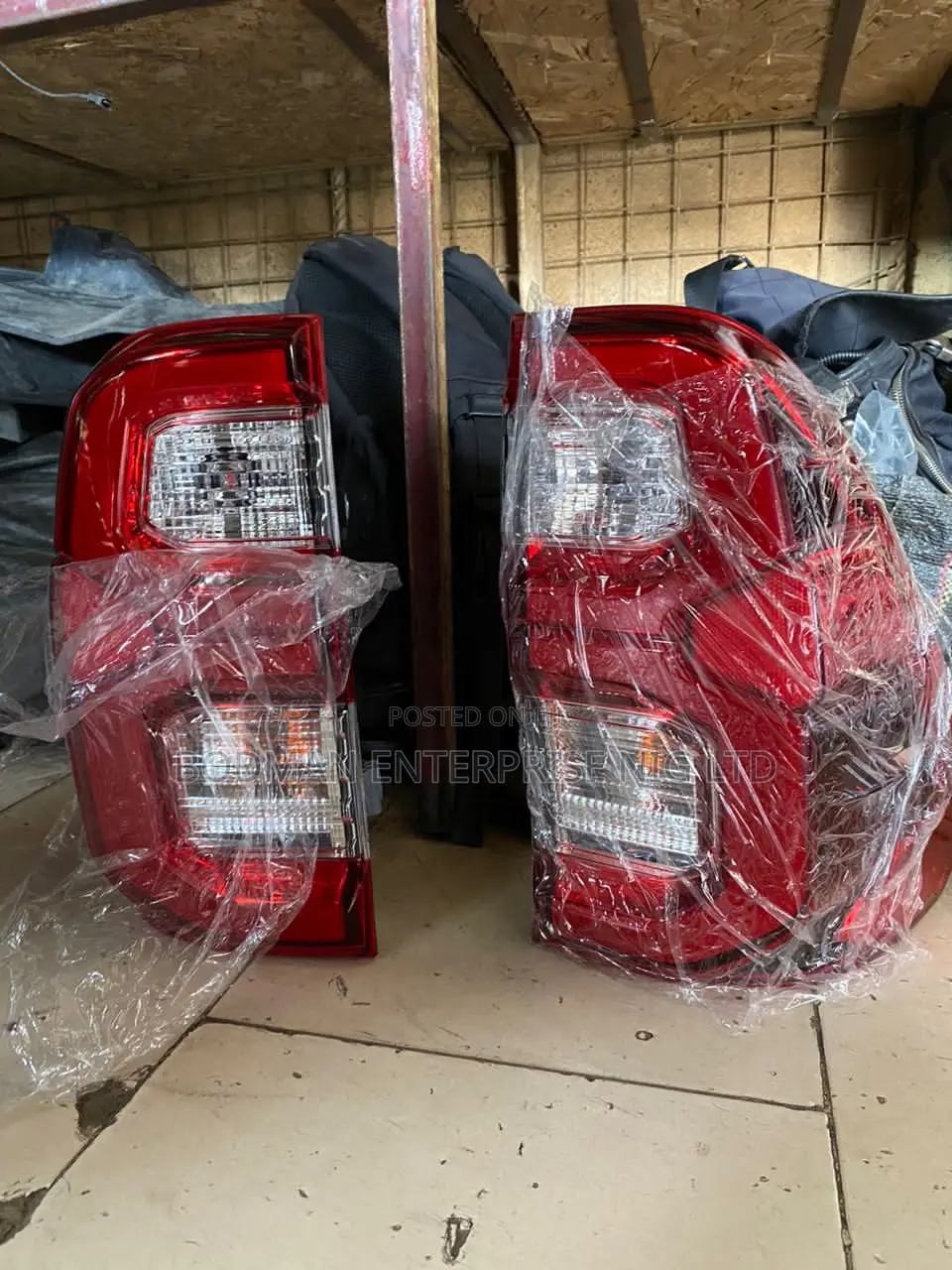 Toyota Hilux Back Light LED =-_:'