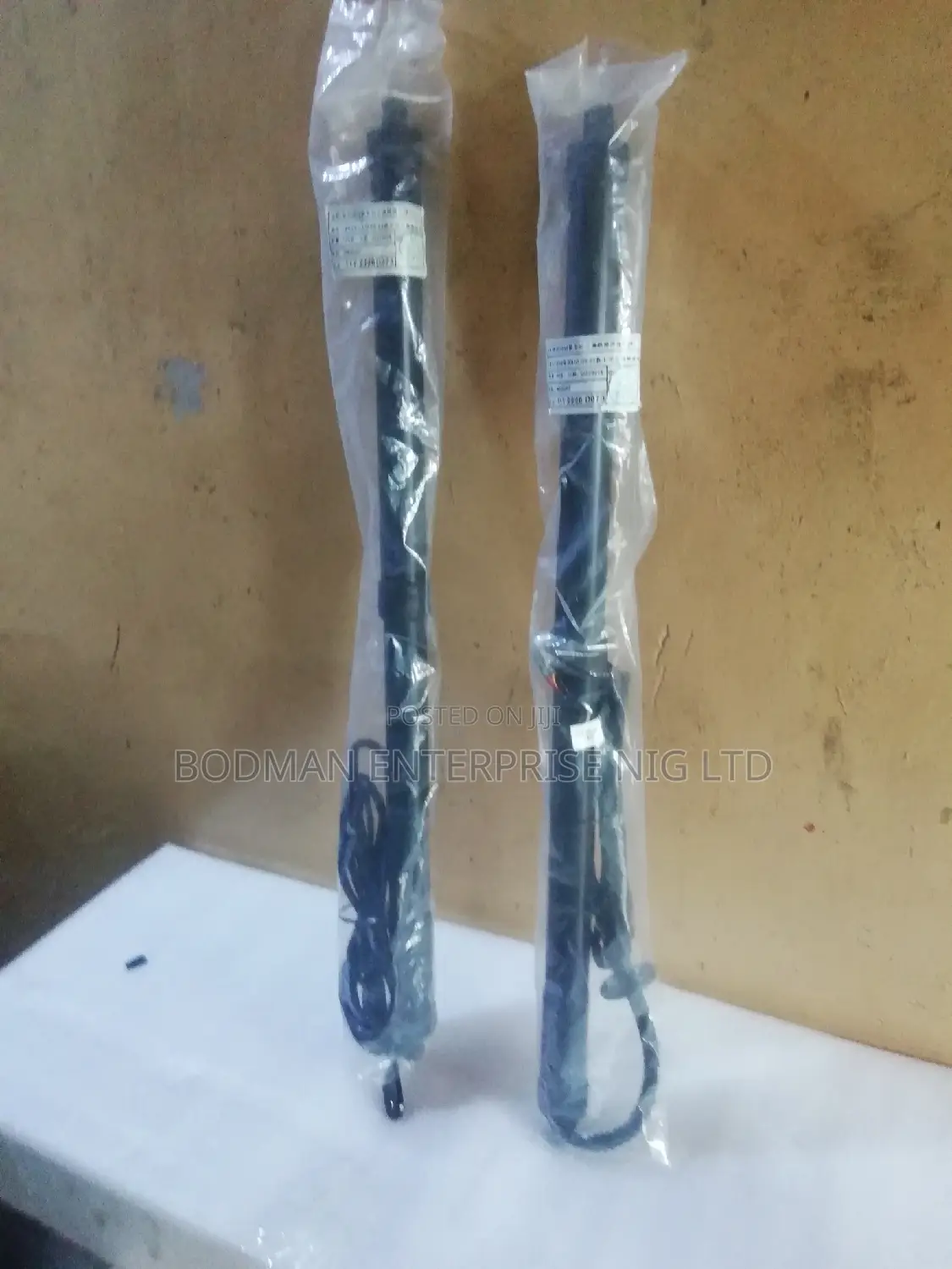 Boot Shock for Toyota Land Cruiser 2022 Model =-_