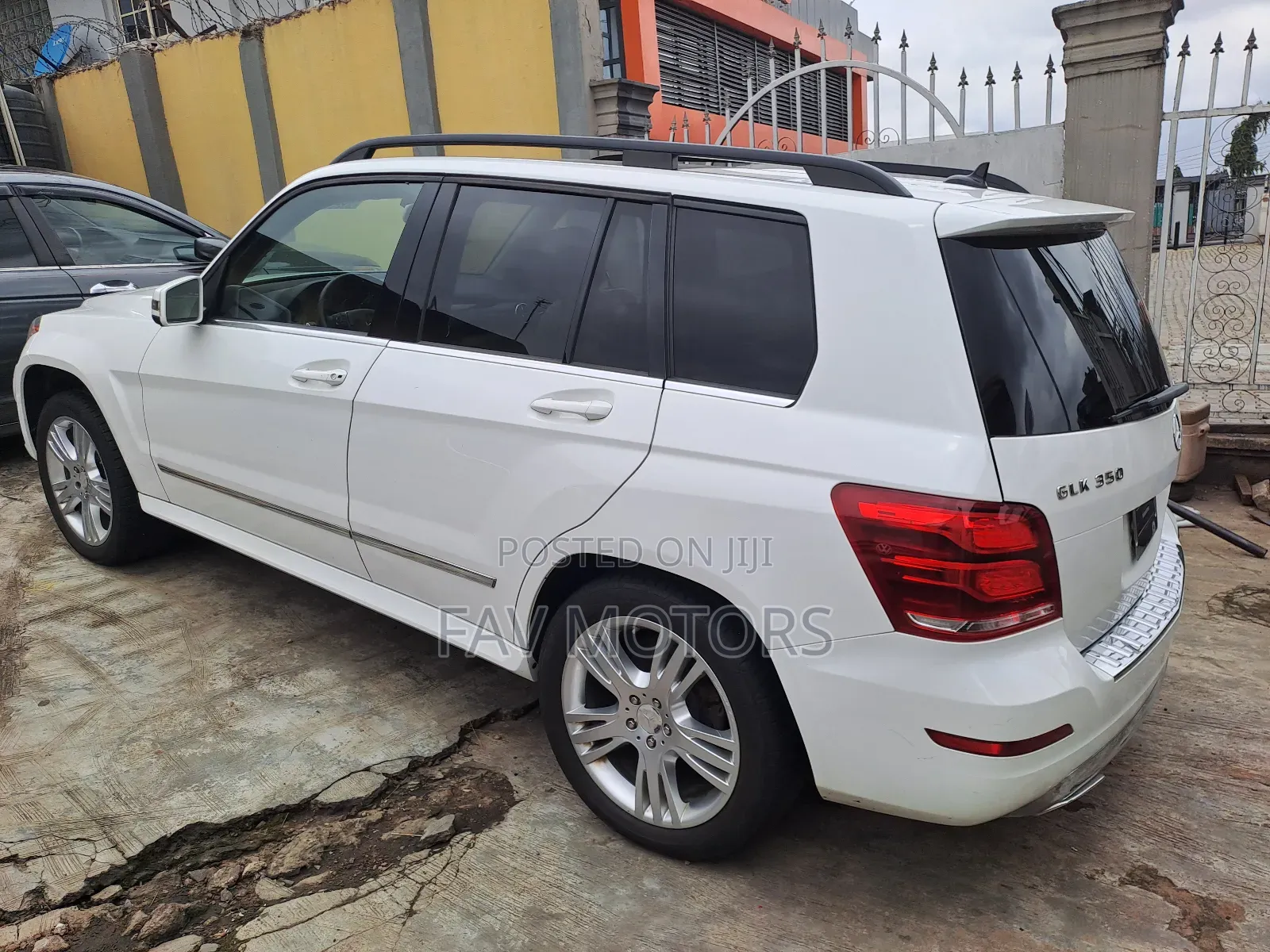 Mercedes-Benz GLK-Class 350 4MATIC 2013 Gray