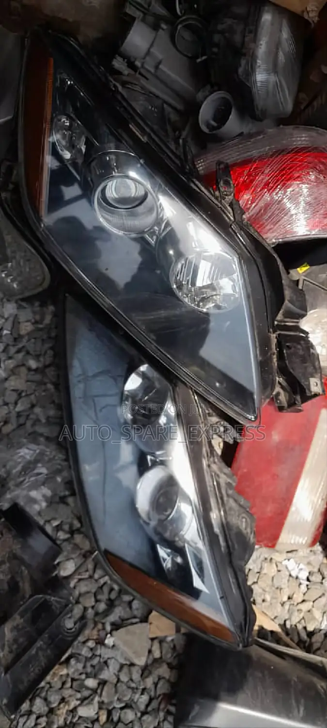 Cx-7 Headlights