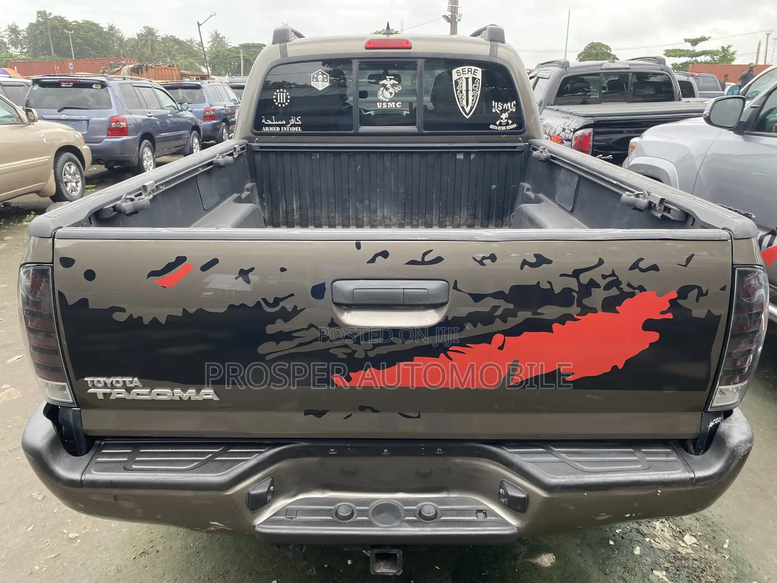 Toyota Tacoma 2015 Gold