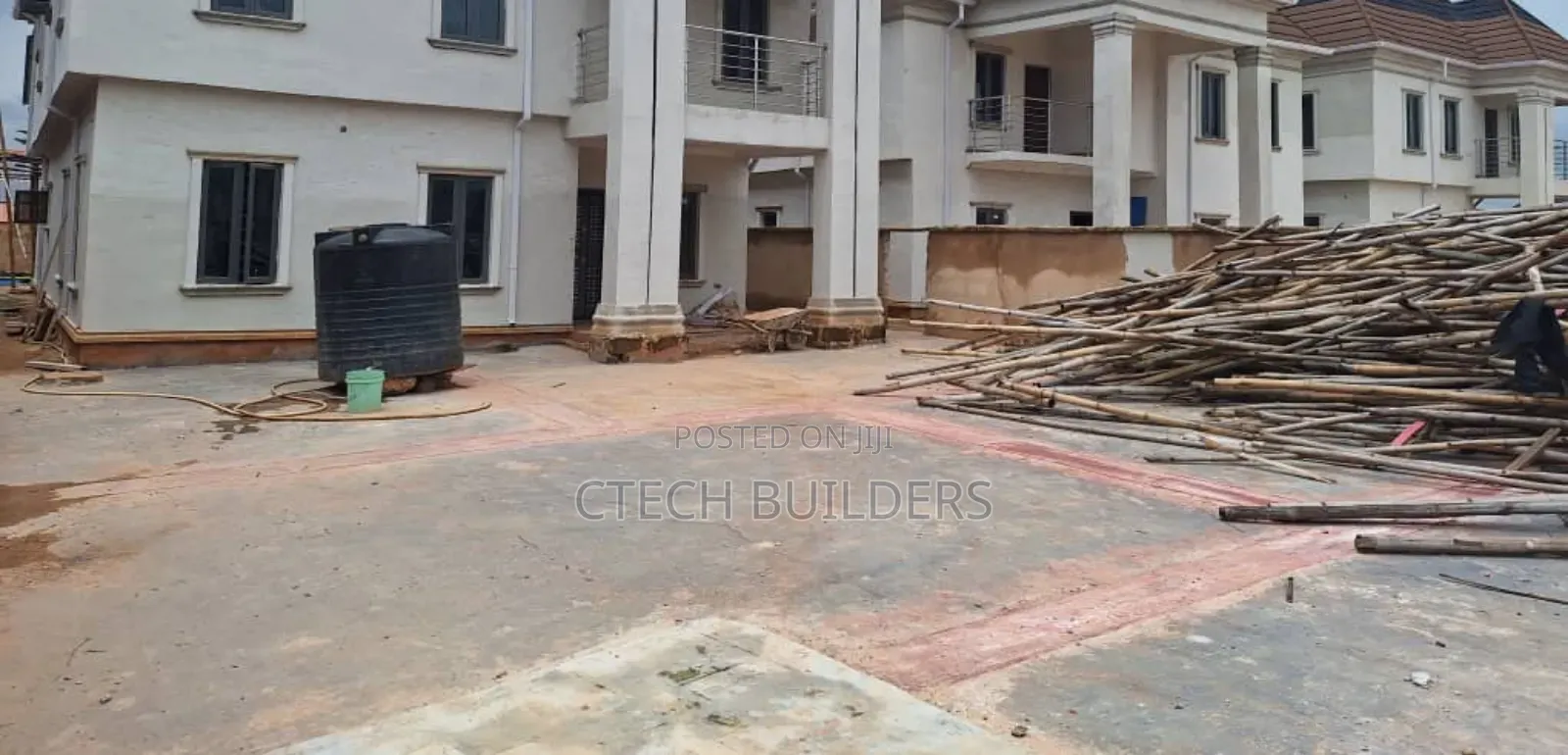8bdrm Duplex in Benin City for sale