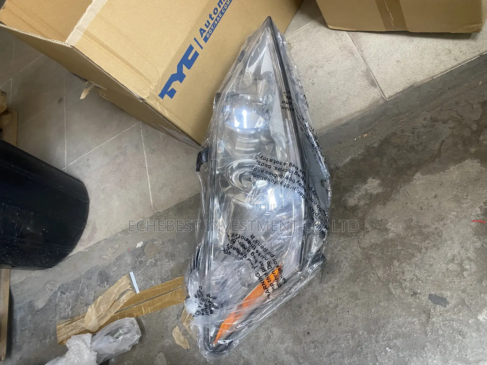 Taiwan Head Lamp Es350 2010, 2012