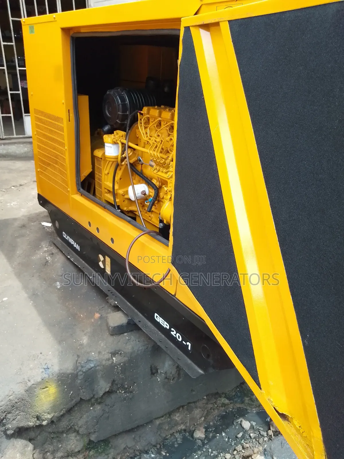 20kva Generator Mantrac Cat Super Silence Almost New One