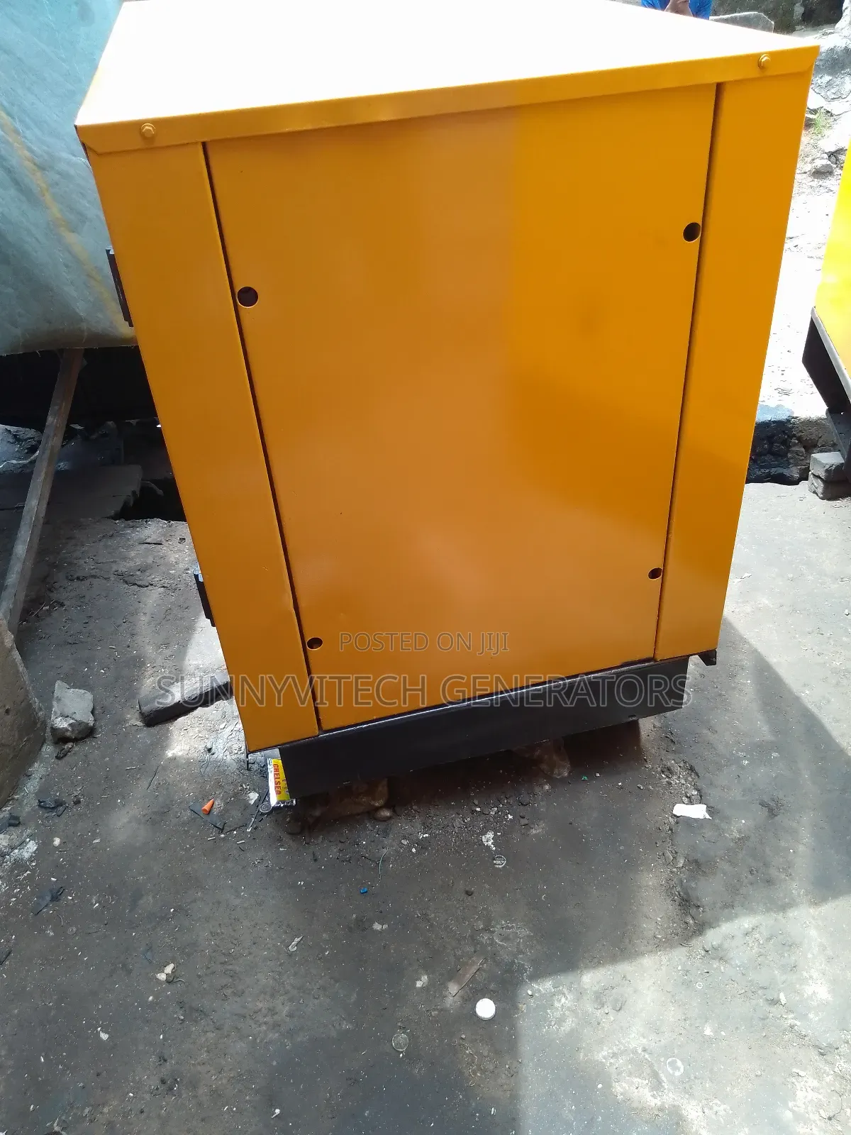 20kva Generator Mantrac Cat Super Silence Almost New One