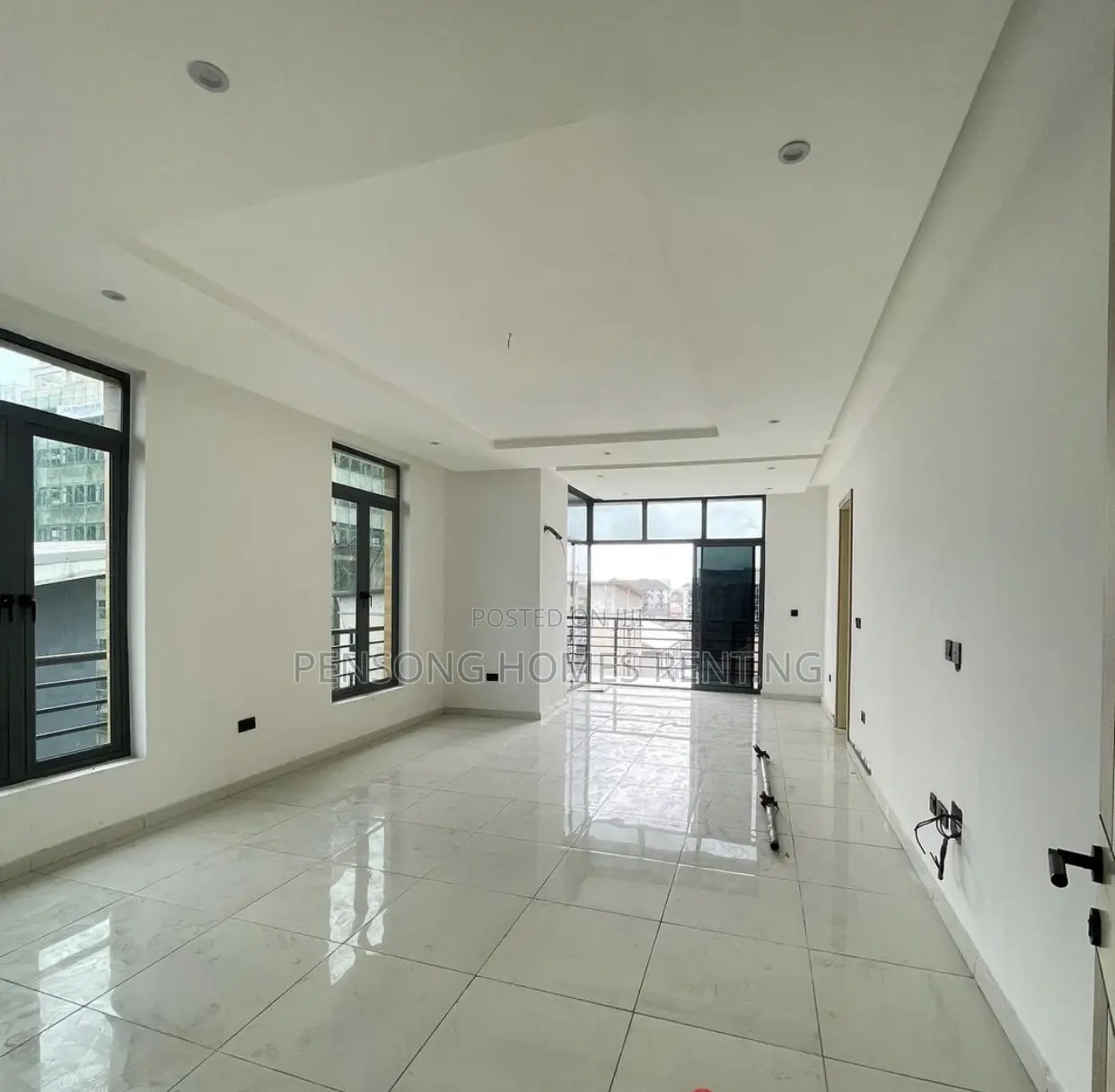 3bdrm Apartment in Lekki Phase 1 for rent