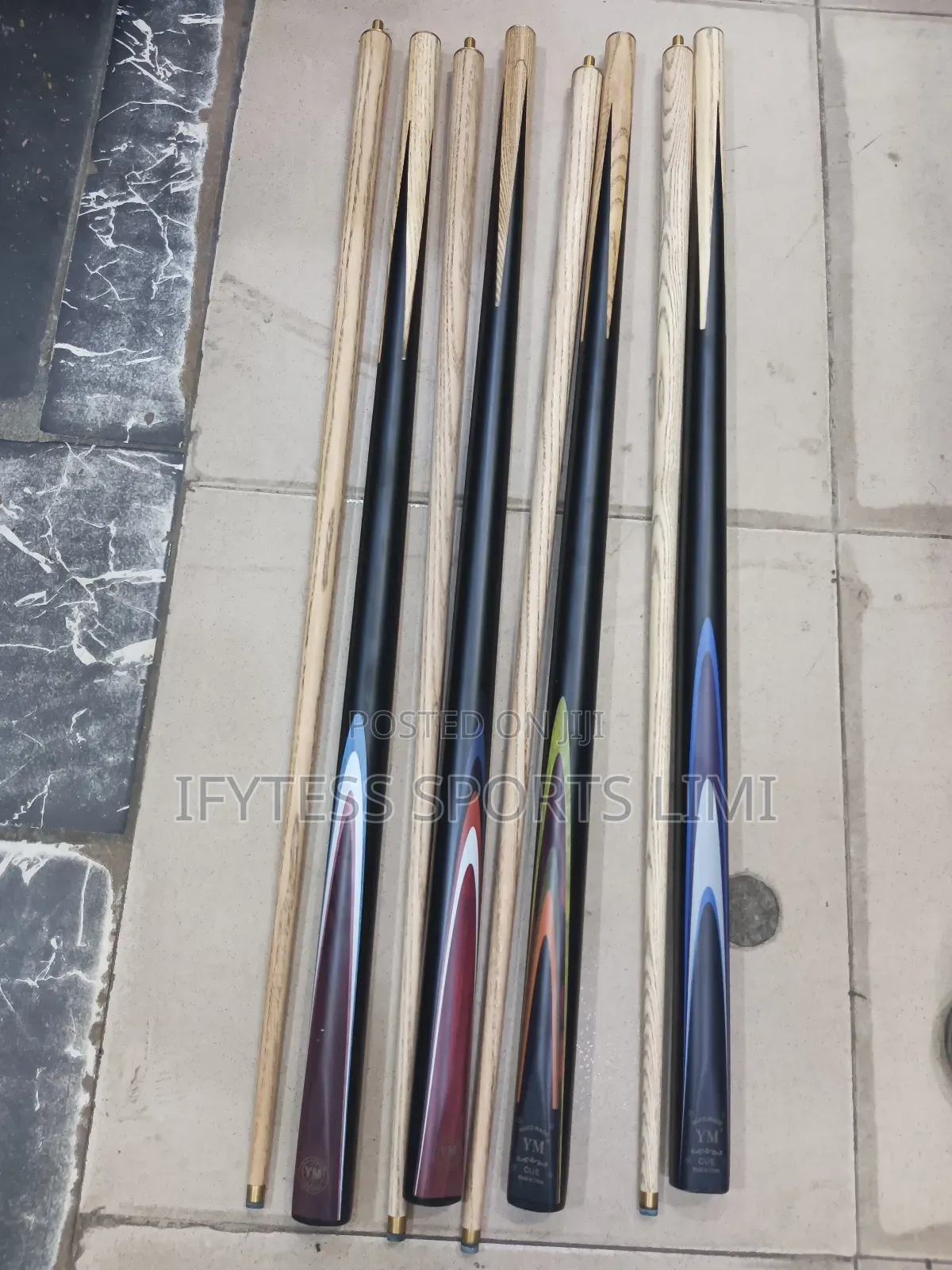 Snooker Cue Sticks 170)