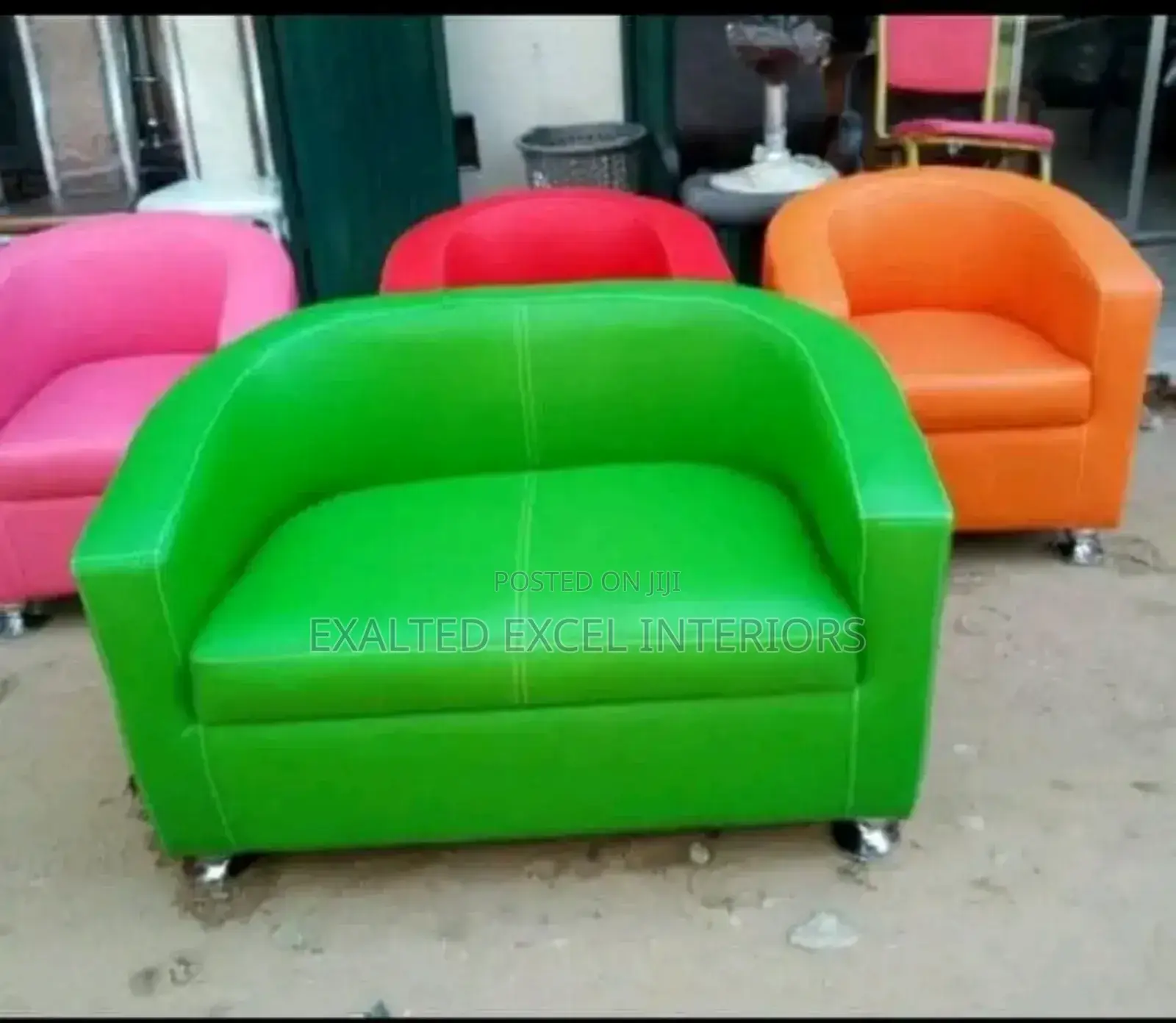A Unique Quality Strong Bucket Chair