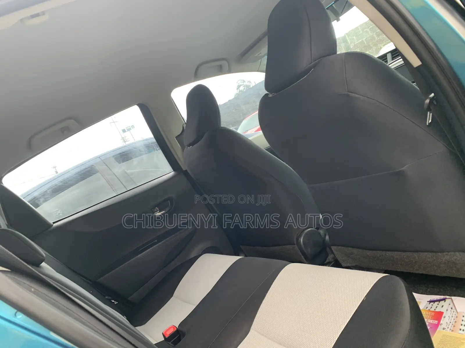 Toyota Yaris LE Hatchback 5dr 2012 Blue