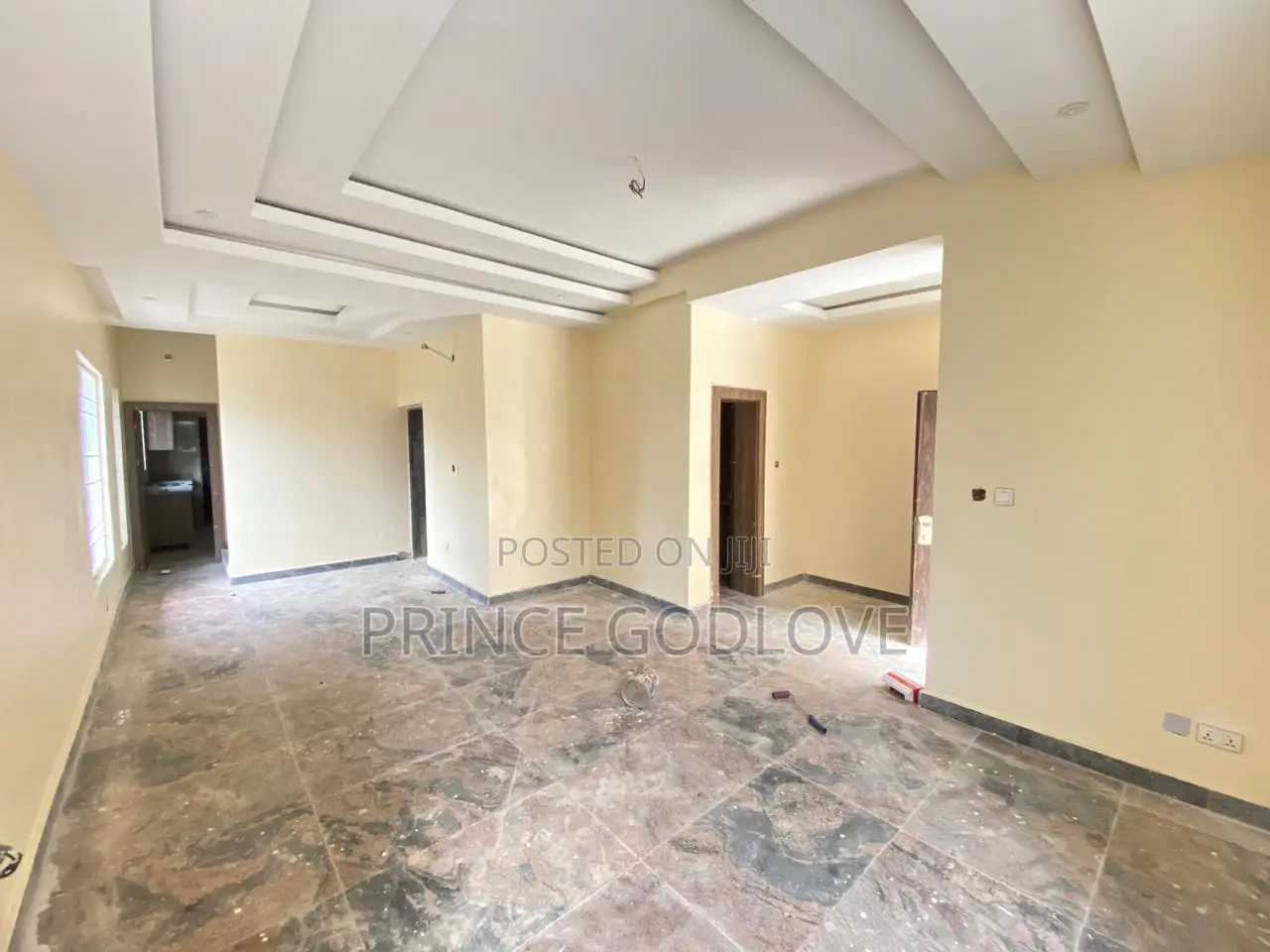 5bdrm Duplex in Life Camp for sale