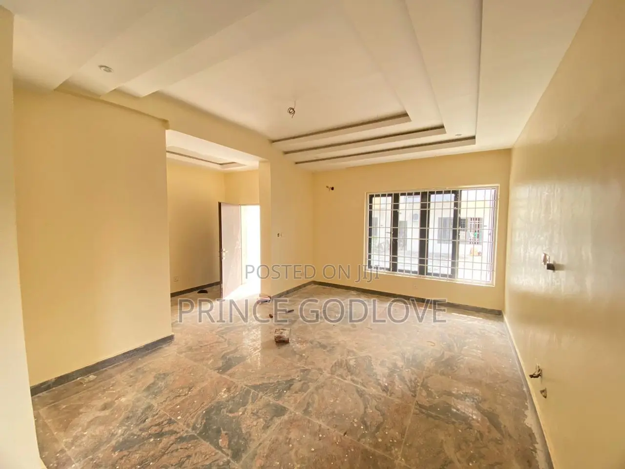 5bdrm Duplex in Life Camp for sale