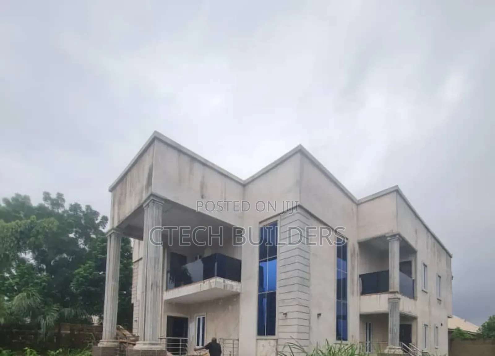 6bdrm Duplex in Benin City for sale
