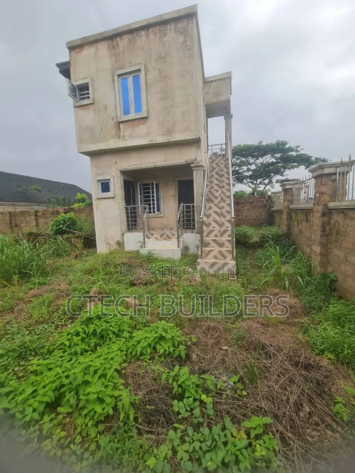 6bdrm Duplex in Benin City for sale