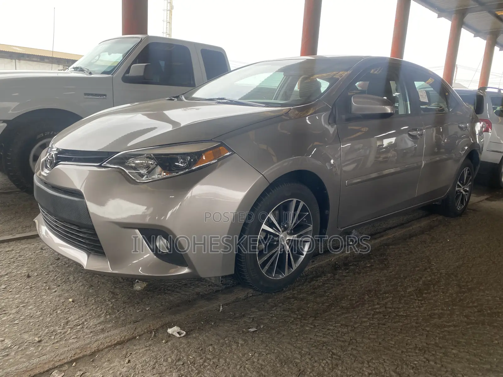 Toyota Corolla 2016 Gold
