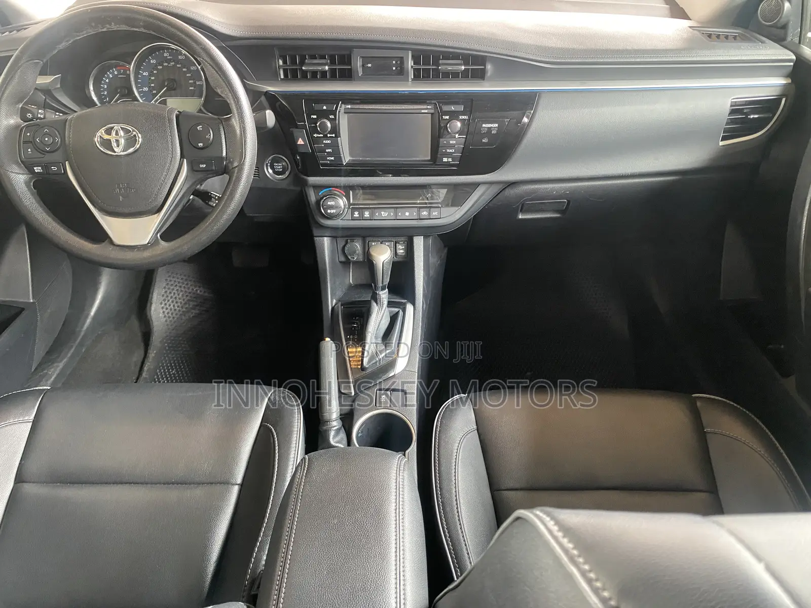 Toyota Corolla 2016 Gold