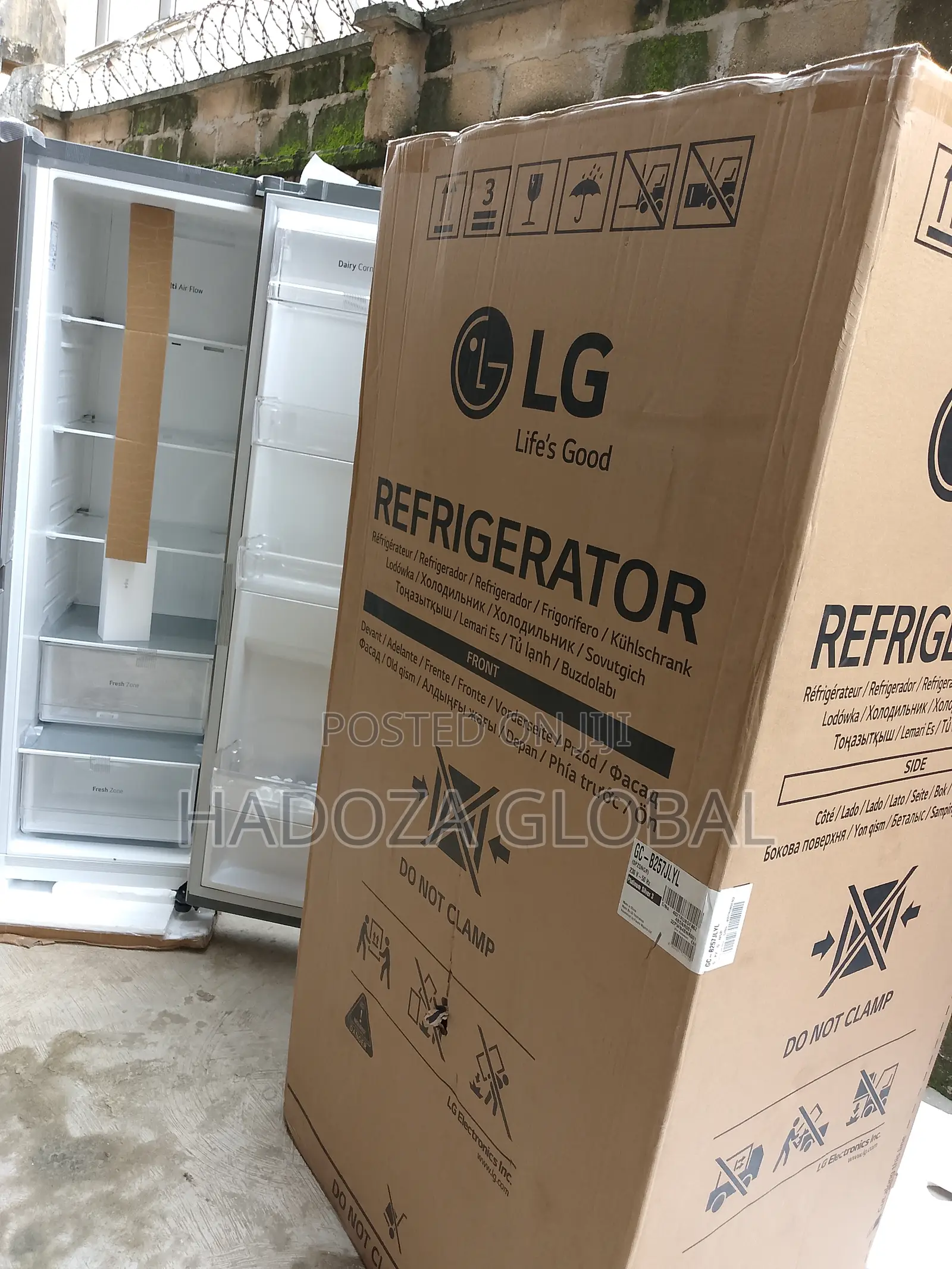 The Durable LG Side by Side Refrigerator 625L -Brand New