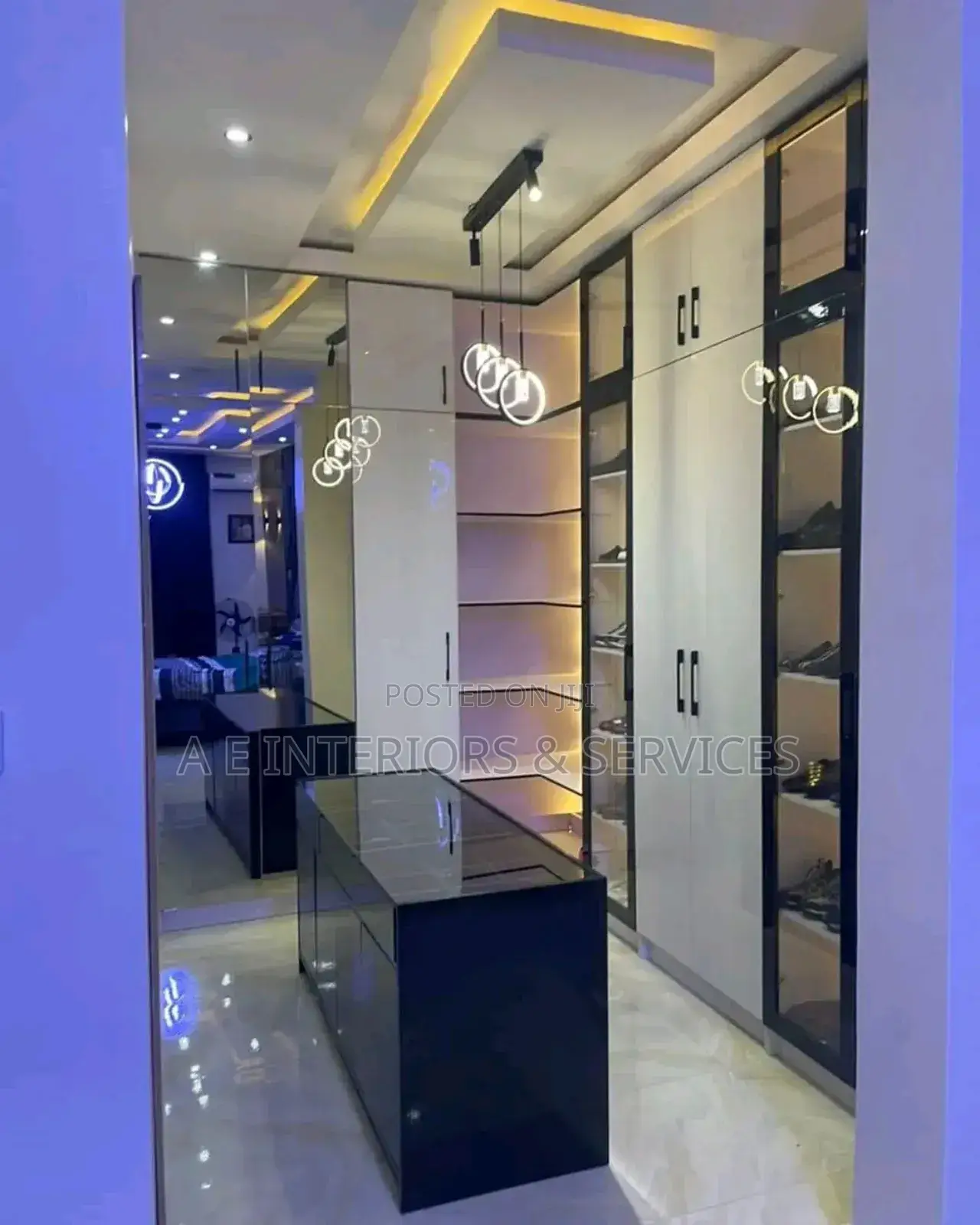 Stylish Wardrobes Furniture Walk-in Closet