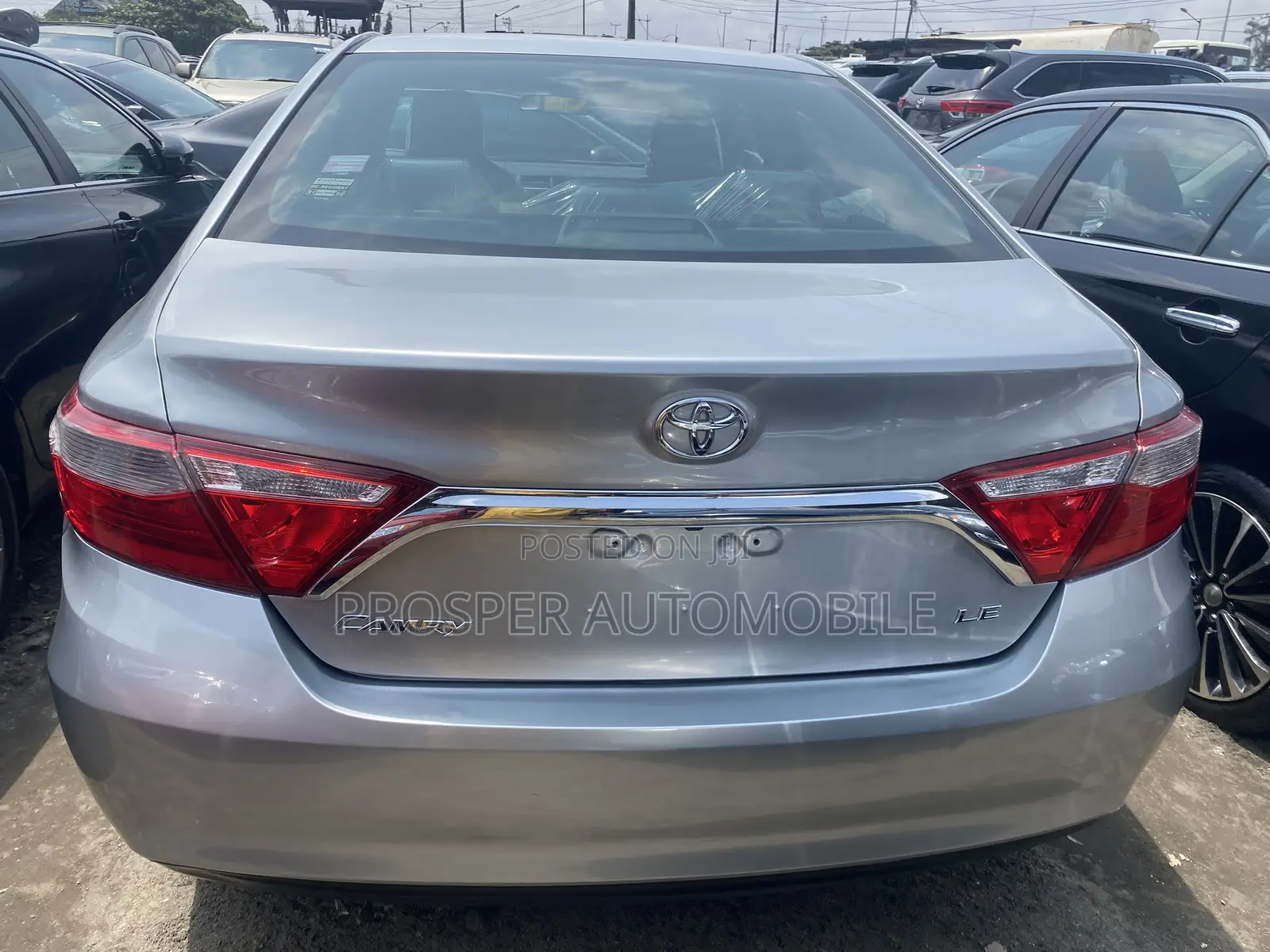 Toyota Camry 2015 Silver