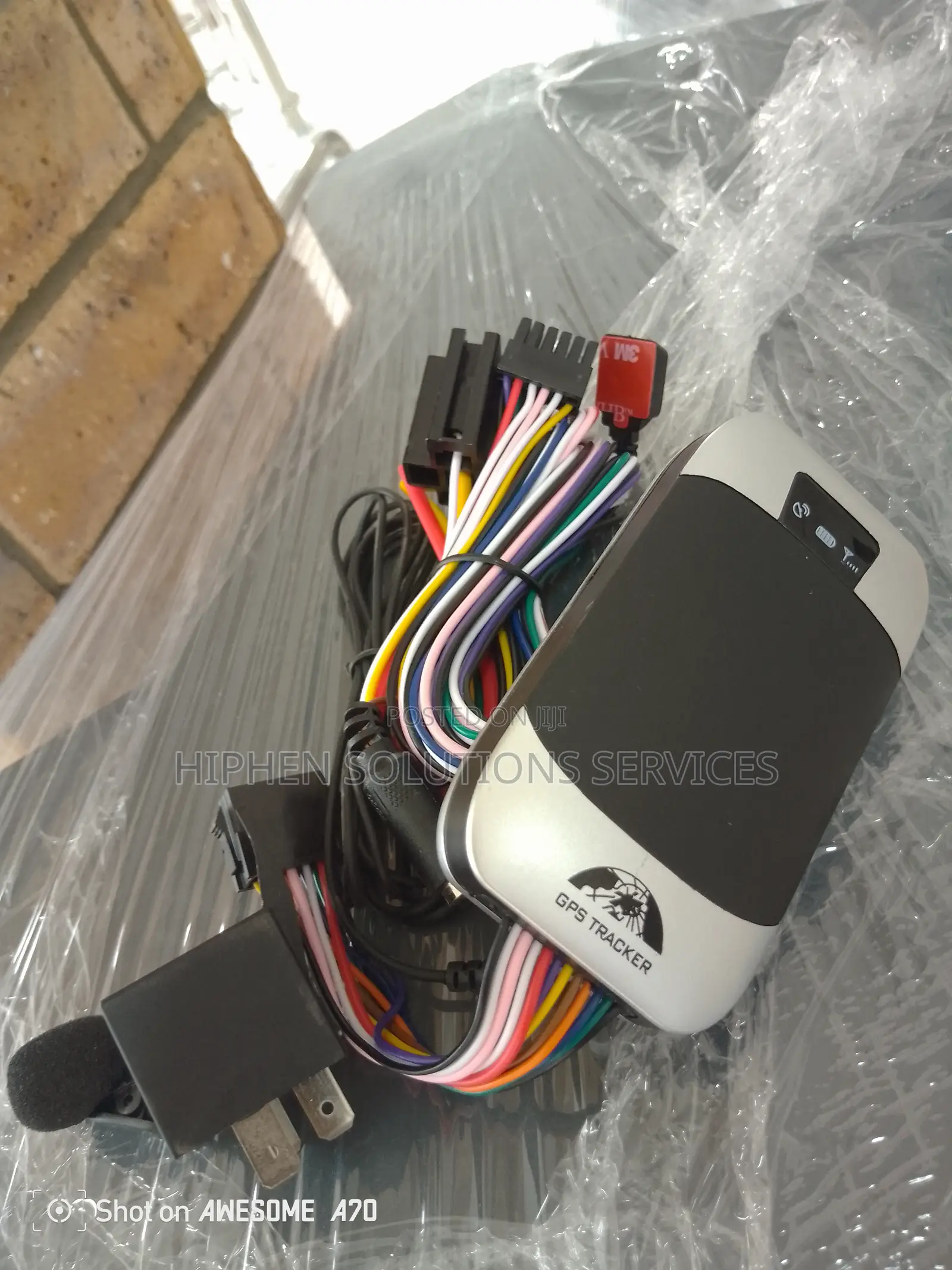 Safe Vehicle GPS Tracking Device Locator